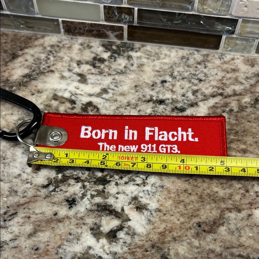 Porsche 911 GT3 Red Keychain and Wristband Set - Picture 4 of 5